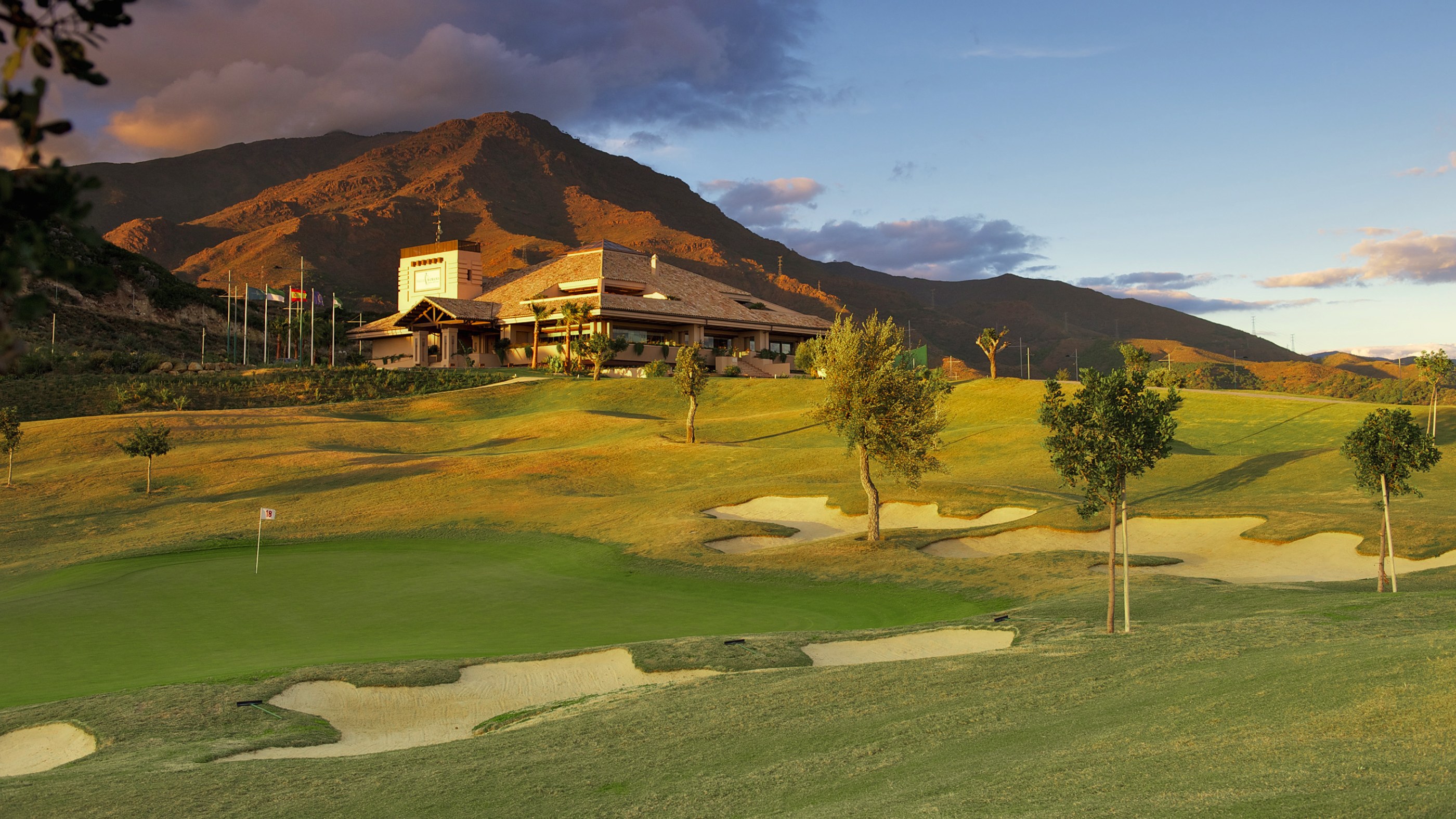 22atrypesteponavalleromano golf